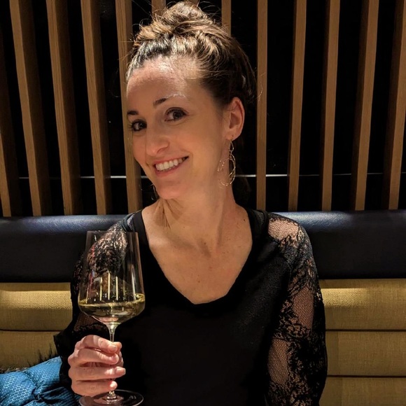 Meet your Posher, Renee - Picture 1 of 1